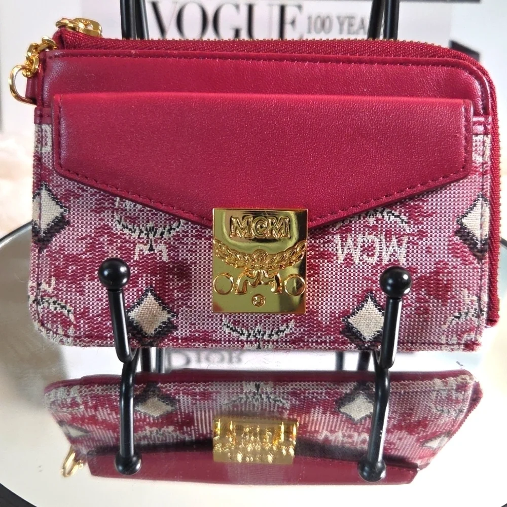 MCM New Jacquard Monogram Zip Card Case